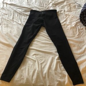 Lululemon Wunderunder Size 8